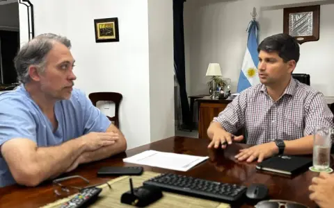Director del Samec con el intendente Lara Gros