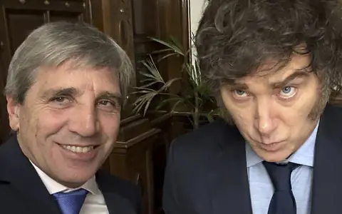 Luis Caputo y Javier Milei