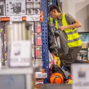 Mercado laboral y rubro por rubro: Cuánto cayó el empleo formal en la era Milei
