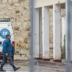 Asesinato en Villa Las Rosas: murió apuñalado y hay cinco internos apartados