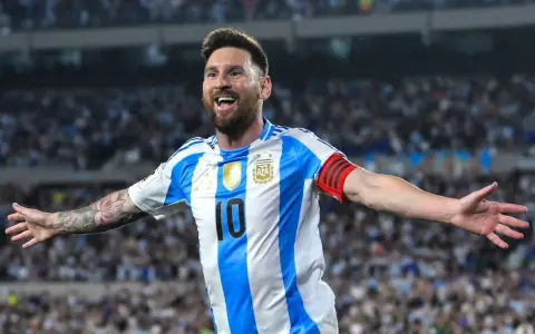 Con Messi, la Selección argentina enfrenta a su par de Puerto Rico en Miami