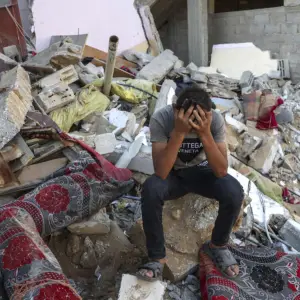 Israel denuncia una "violación del acuerdo" y mata a seis palestinos en Gaza