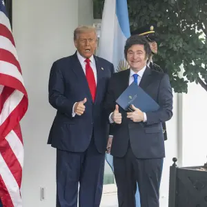 ¿Le convendrá a Milei el mensaje extorsivo de Donald Trump?: "Si no gana las elecciones no seremos generosos con la Argentina”