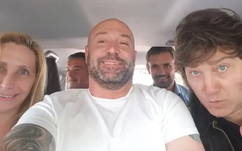 Milei, Spagnuolo y Karina Milei, en tiempos felices