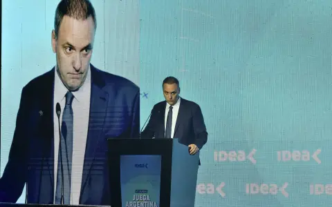 Manuel Adorni