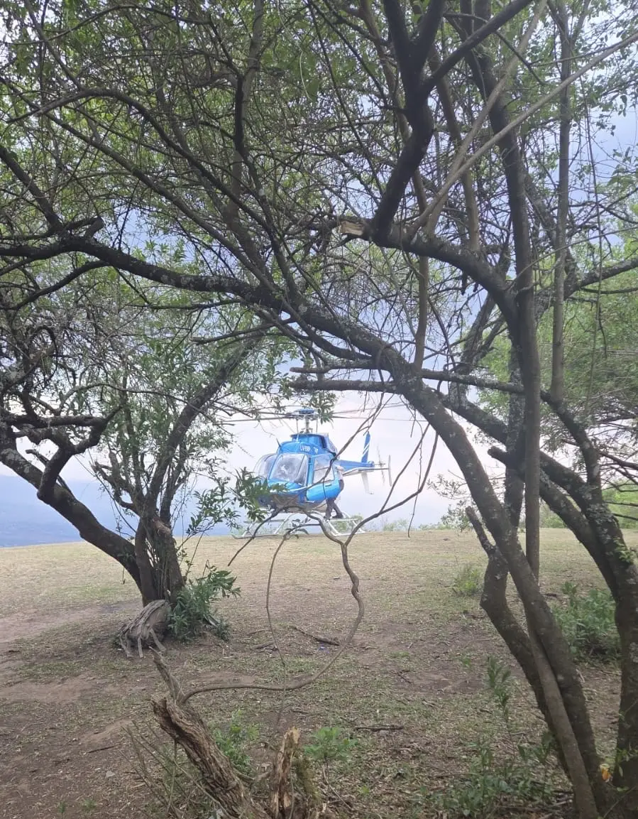 Un helicóptero descendió en la zona afectada
