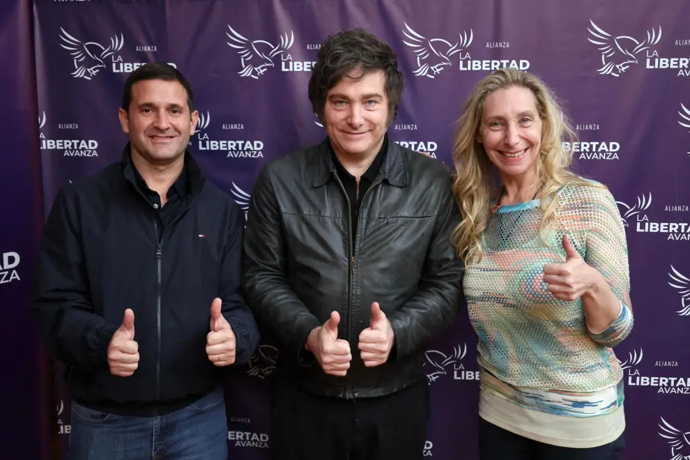eE presidente Javier Milei con el candidato a diputado nacional por Tucumán, Federico Pelli y su hermana Karina