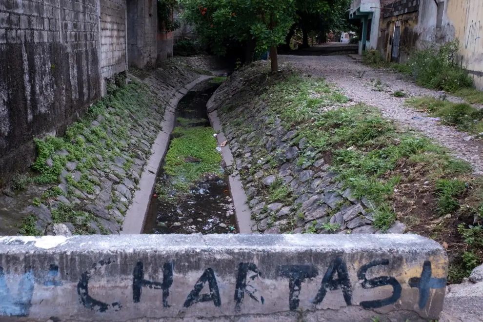 Vecinos de Villa Chartas sufren inundaciones