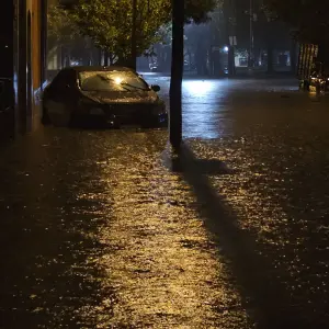 Inundaciones en Salta: vecinos de plaza Gurruchaga vivieron un fin de semana de terror