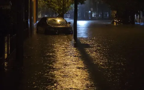 Vecinos de villa chartas inundados 