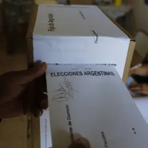 Aclaran que los extranjeros residentes en Argentina no están habilitados para votar cargos nacionales