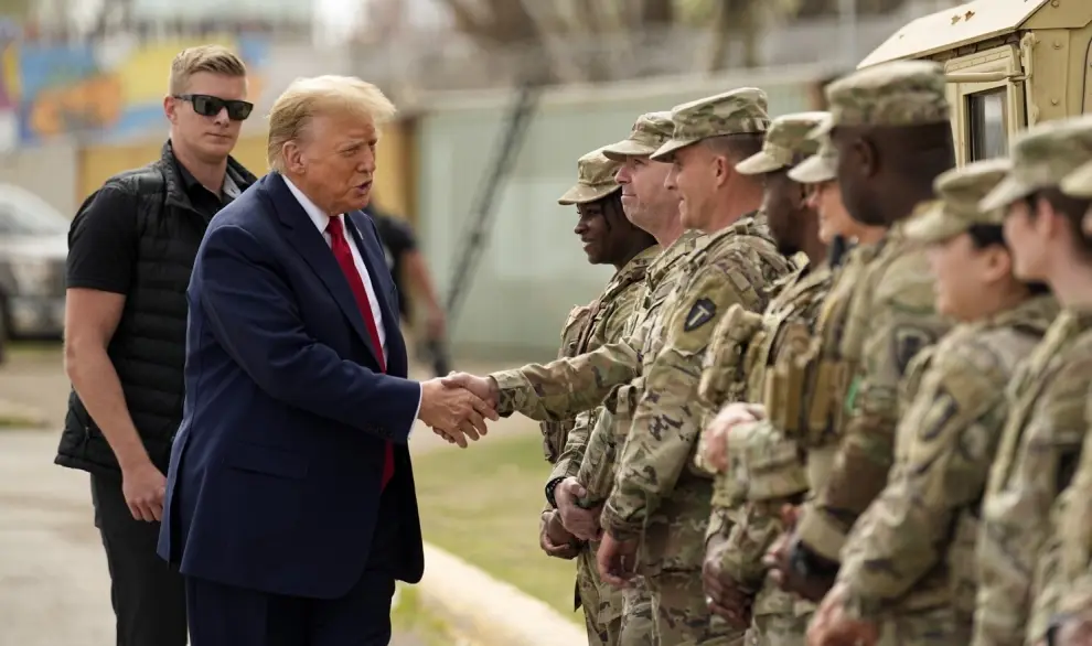 Donald Trump con marines