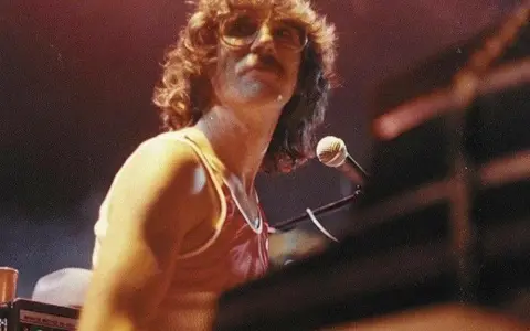74º aniversario de Charly