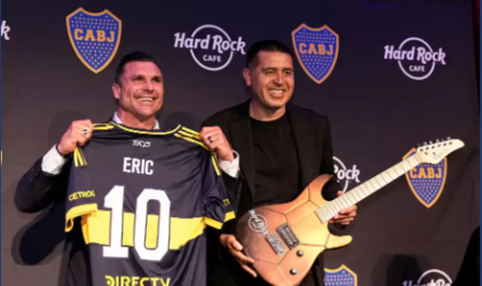 Eric Martino (Hard Rock) y Riquelme anuncian un acuerdo por dos millones de dolares