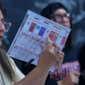 Argentina eligió con el debut de la Boleta Única de Papel