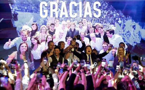 El presidente Javier Milei destacó esta noche que  “hay decenas de diputados de otros partidos con los que podemos encontrar acuerdos básicos”.