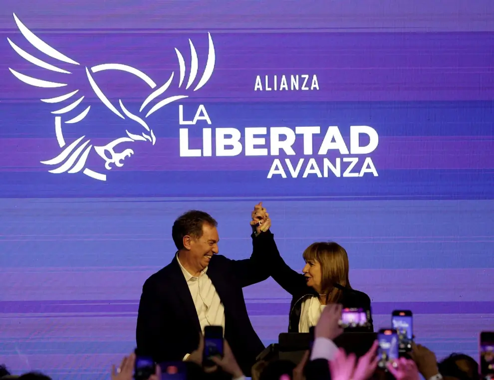 Patricia Bullrich y Diego Santilli hablan esta noche en al búnker de La Libertad Avanza