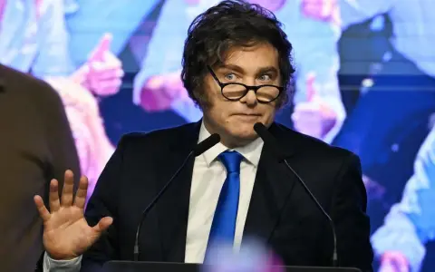 El nuevo tono "moderado" que hizo eco en analistas financieros.