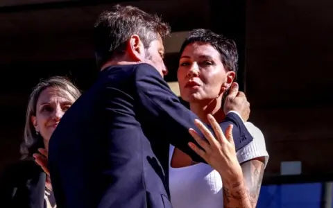 Kicillof versus Mendoza