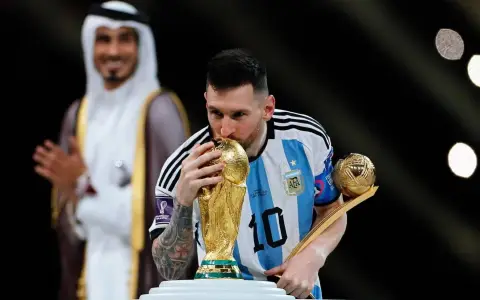 Lionel Messi en su instante más sublime, en el Lusail de Doha, donde la Selección argentina jugará sus próximos dos partidos.