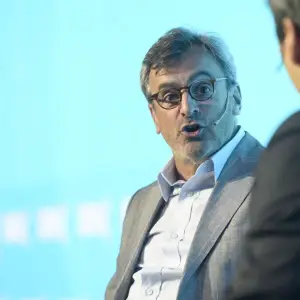 Presidente de la UIA: "No podemos andar corriendo atrás del dólar"