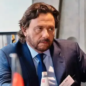 “Me interesa que me den las obras que se comprometieron” dijo Sáenz antes de reunirse con el Presidente
