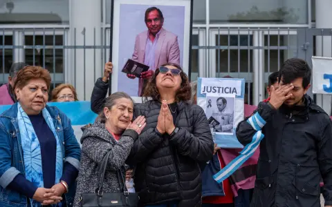 Pedido de justicia en ciudad judicial por el caso de vicente cordeyro