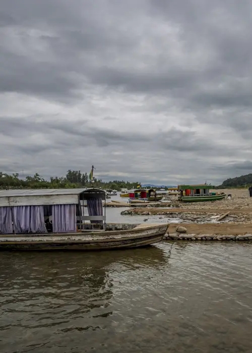 Puerto de Chalanas, Aguas Blancas, une con Bermejo