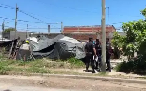 La Policía se hizo presente en la vivienda donde ocurrió la tragedia