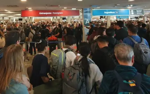 El Aeropuerto de Ezeiza, repleto