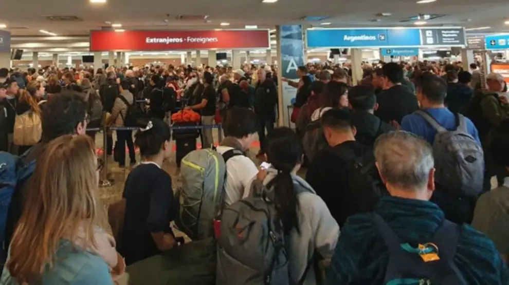 El Aeropuerto de Ezeiza, repleto