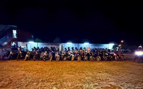 Motos que corrían picadas en la calles de Salta