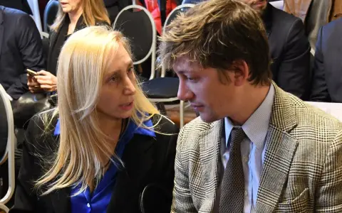Karina Milei y Santiago Caputo siguen disputando espacios de poder.