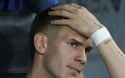 Franco Mastantuono podría quedar un mes y medio fuera de las canchas.