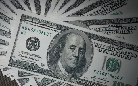 Dólar 