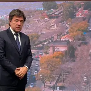 Dueño de Canal 11 de Salta fue picado por avispas hasta el desmayo