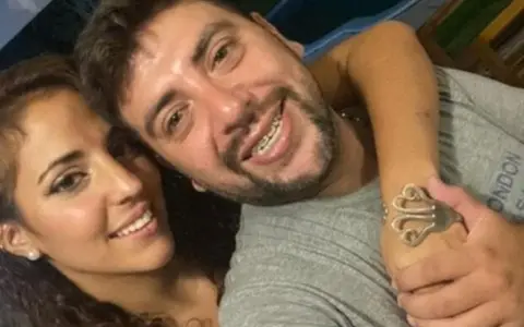 La joven y quien era su pareja, Viarengo.