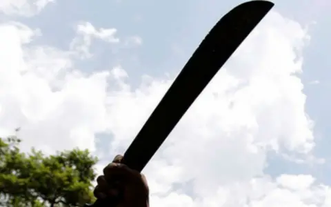 Ataque con un machete en una sub comisaría de Salta