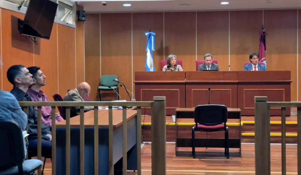 Los hermanos Saavedra, escuchan los alegatos fiscales.