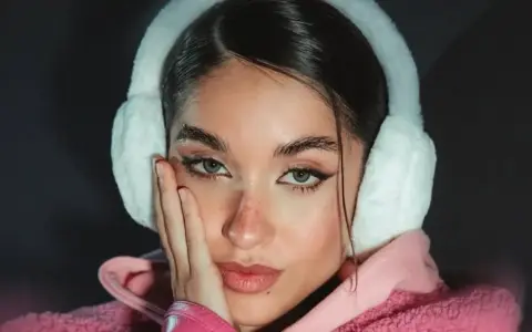 María Becerra