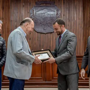 La increíble historia de Gervasio Salgado Mijaiel, un salteño referente mundial en coloproctología que hace misiones humanitarias