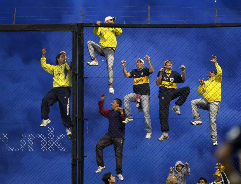 Hinchas en el alambrado. ¿Se permitirá otra vez?