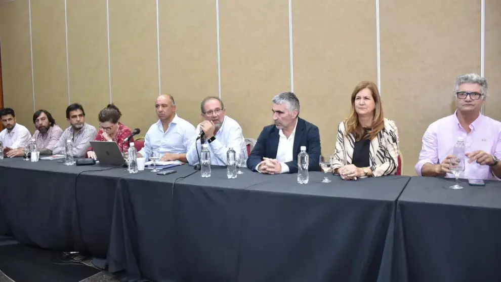 Funcionarios del Gobierno provincial.