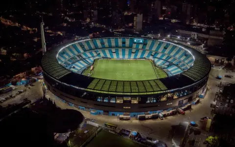 El Cilindro de Avellaneda albergará un partido crucial de Racing pensando en las copas.