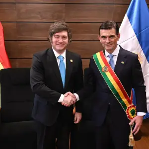 Ante la mirada de Milei, el flamante presidente de Bolivia habló de "libertad" y de "ideologías fracasadas"