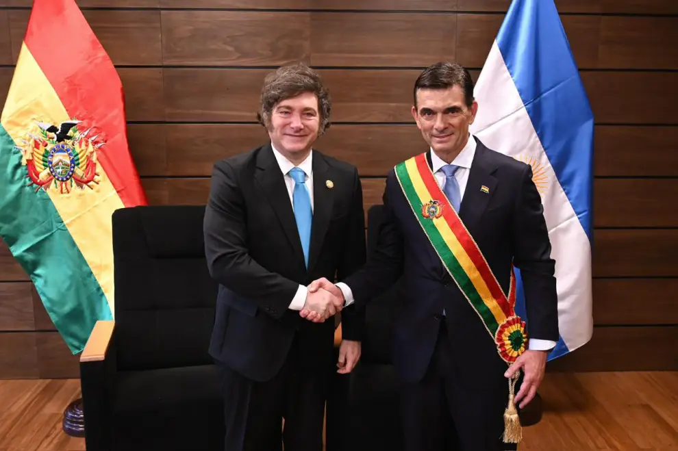 El Presidente Javier Milei participa de la entrega del bastón de mando y la asunción del Presidente-Electo de Bolivia, Rodrigo Paz Pereira,