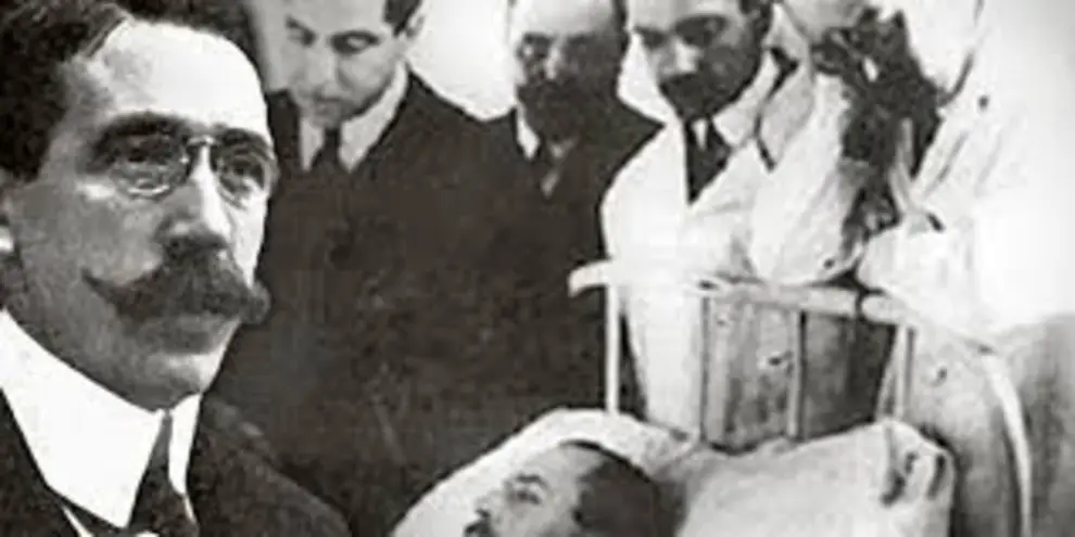Luis Agote.