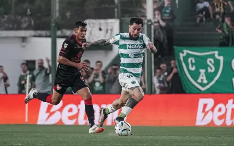Sarmiento venció en Junín a Instituto y aseguró su permanencia en Primera.
