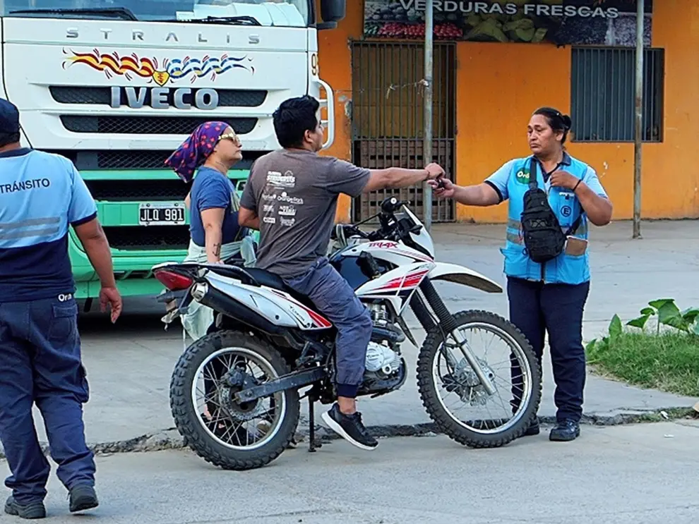 Control vial en Orán