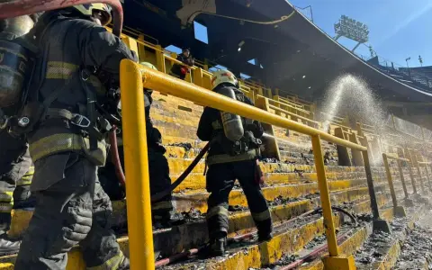Un incendio sorprendió en La Boca, y era en La Bombonera.